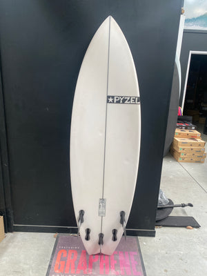 2nd Hand Pyzel Pyzalien 2 w/ fins - 5'9, 27.3L