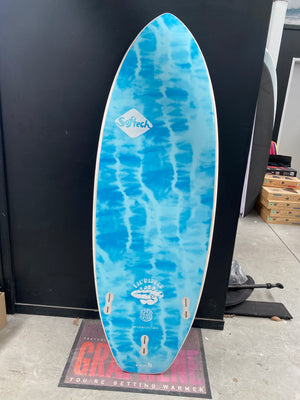 2nd Hand Softech Lil Ripper w/fins - 5'6, 33.5L